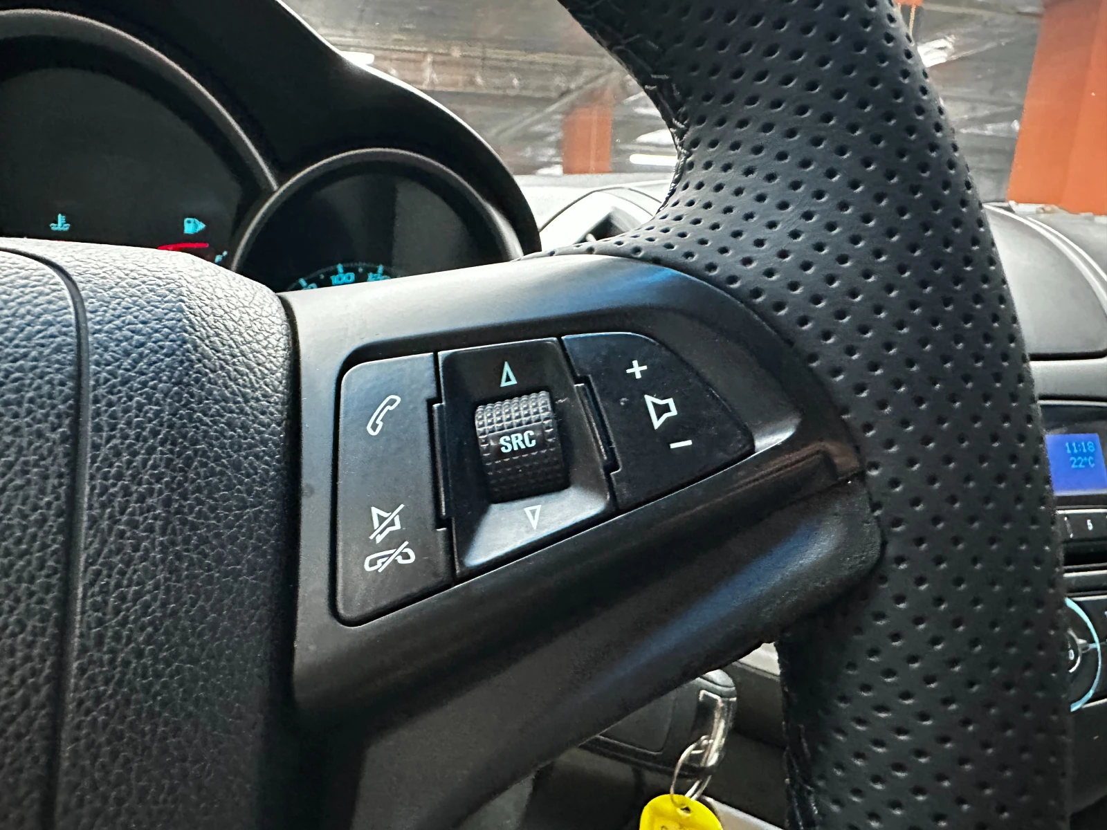 Chevrolet Cruze 1.6i 117 к.с./ГАЗ , снимка 13 - Автомобили и джипове - 55541274