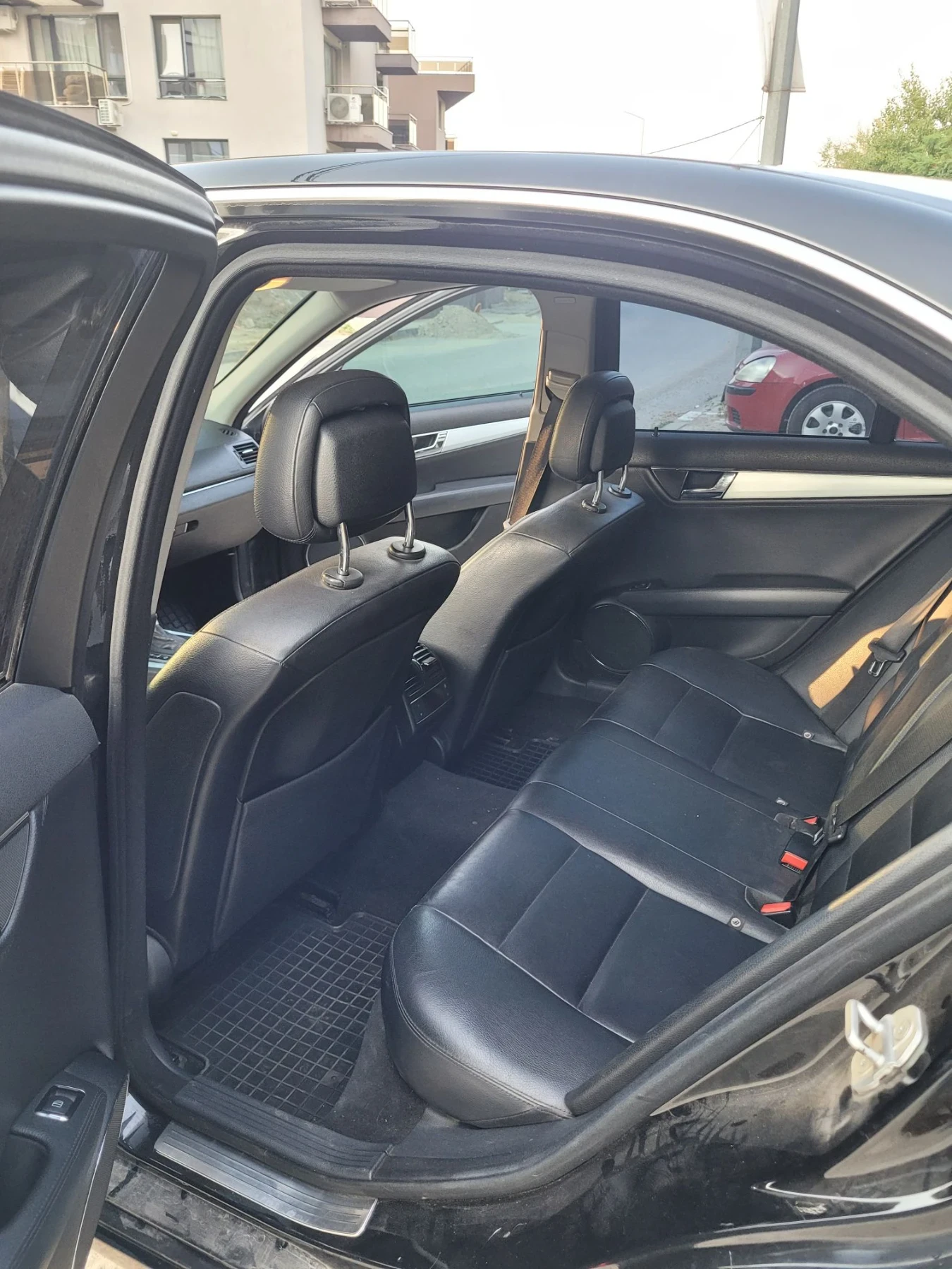 Mercedes-Benz C 320 3.2cdi, снимка 10 - Автомобили и джипове - 56085711