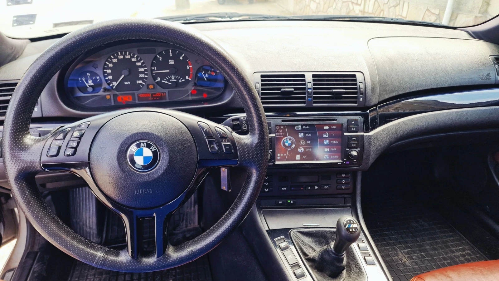 BMW 330, снимка 2 - Автомобили и джипове - 56367978