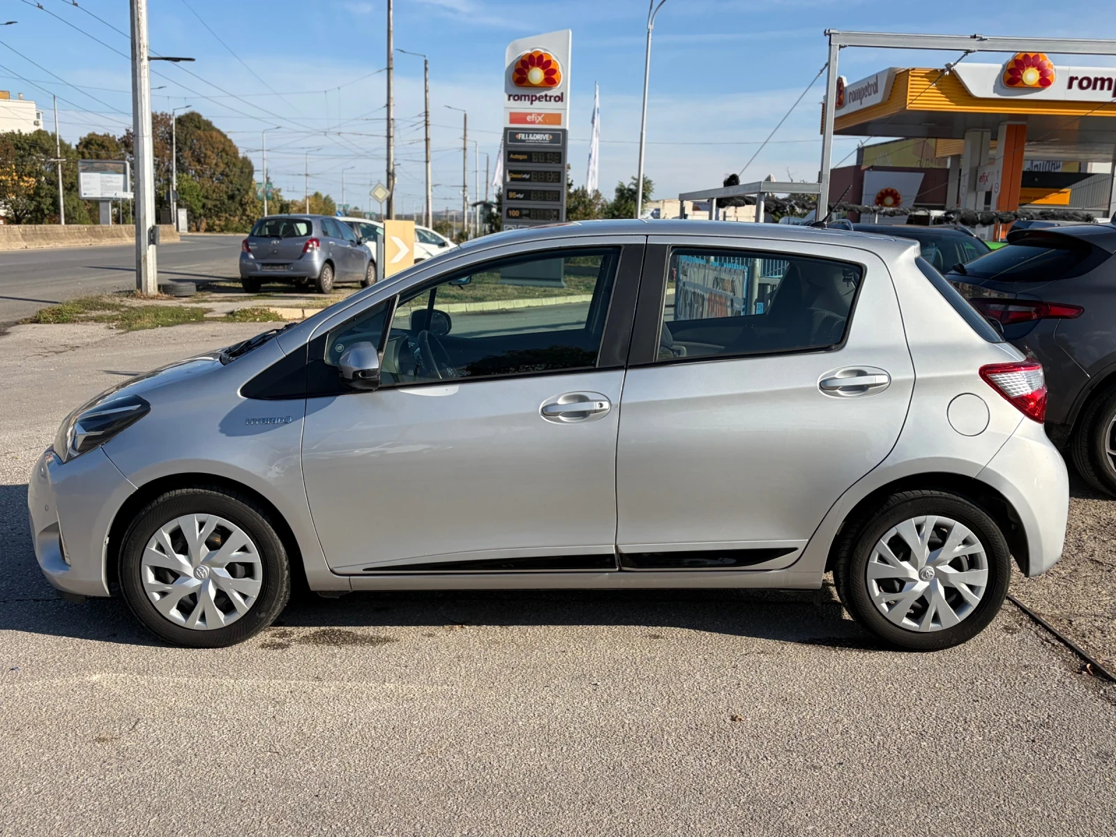 Toyota Yaris Hybrid | Mobile.bg � ����������� 8