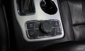 Jeep Grand cherokee 3.6* V6* 8ZF* SUMMIT* ДИСТРОНИК* ОБДУХВАНЕ* LANE* , снимка 12