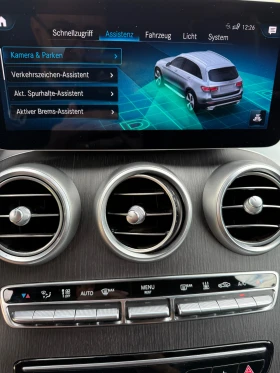 Mercedes-Benz GLC 300 d 4 Matic AMG Line, снимка 15
