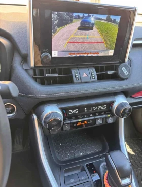 Toyota Rav4 * XLE AWD * CARFAX * , снимка 9