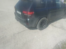 Jeep Grand cherokee 6.4 SRT - 28000 € / 54763.24 лв. - 77274692 7