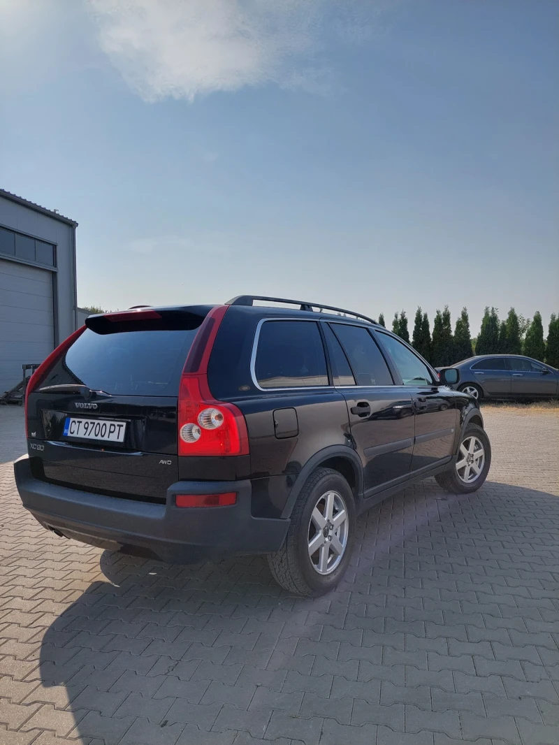 Volvo Xc90 D5 163 Ръчка, снимка 4 - Автомобили и джипове - 47167910