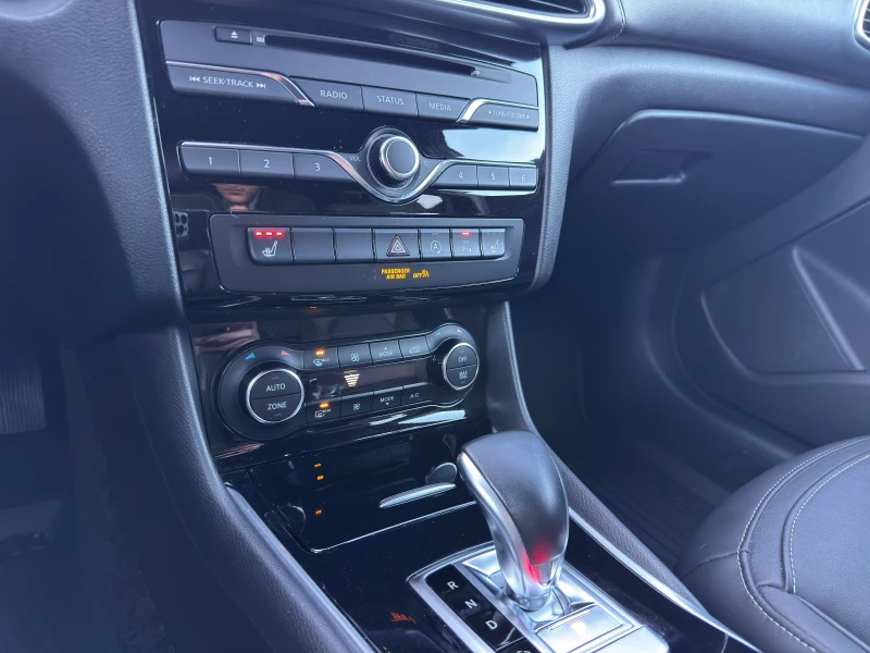 Infiniti QX30 Premium Tech AWD, снимка 16 - Автомобили и джипове - 53197719