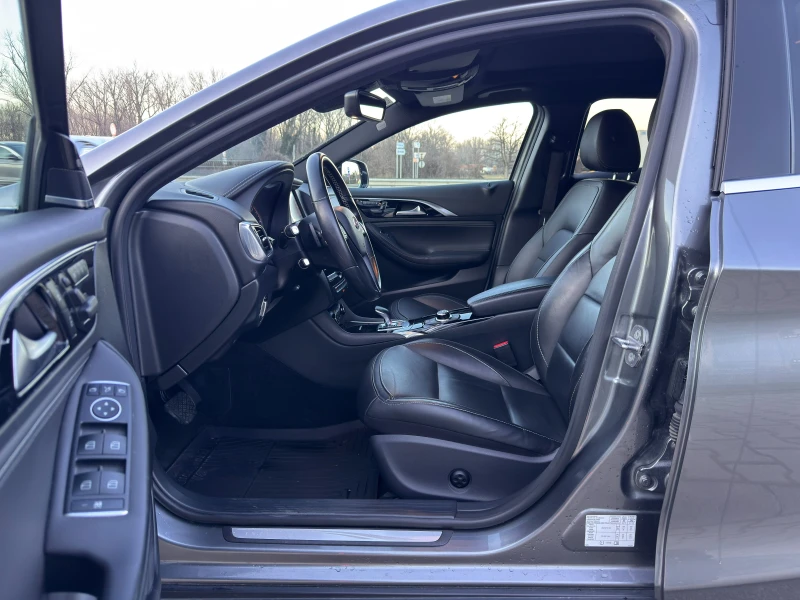 Infiniti QX30 Premium Tech AWD, снимка 9 - Автомобили и джипове - 53197719