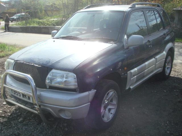 Suzuki Grand vitara 2.0 16V, снимка 1 - Автомобили и джипове - 46834237