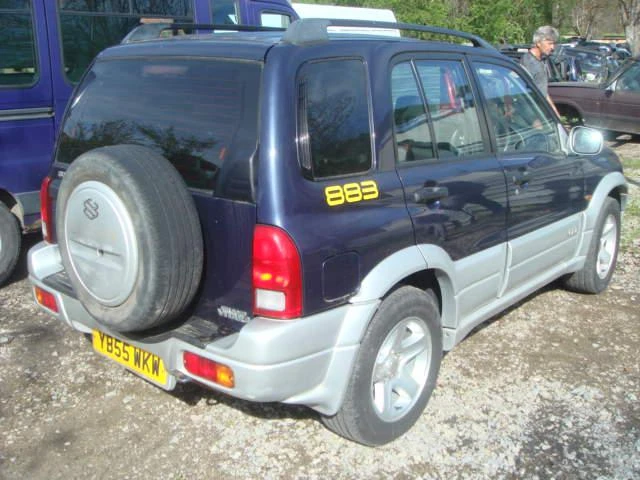 Suzuki Grand vitara 2.0 16V, снимка 3 - Автомобили и джипове - 46834237