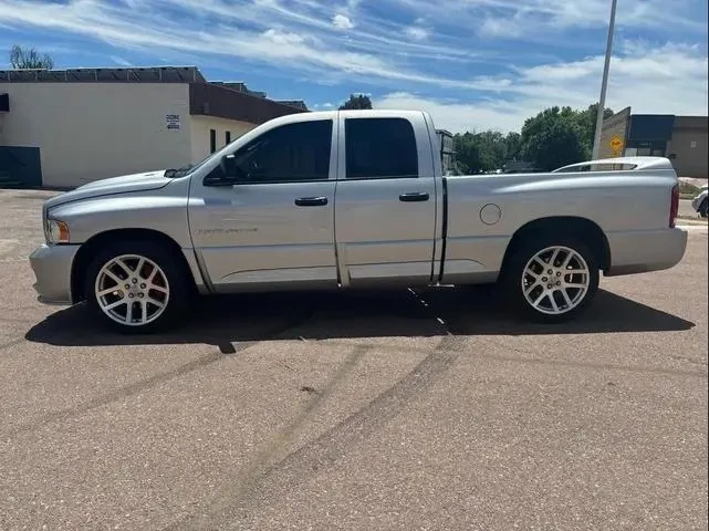 Dodge RAM 1500 SRT-10 - изображение 5
