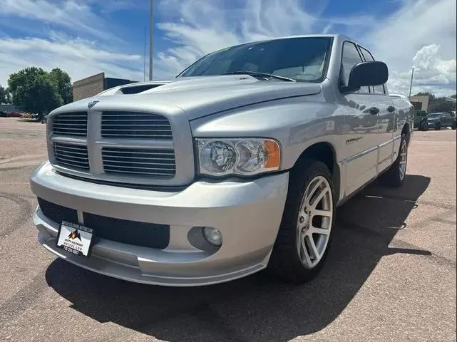 Dodge RAM 1500 SRT-10 - изображение 2