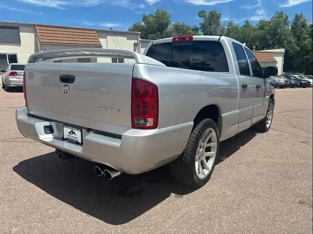 Dodge RAM 1500 SRT-10 - изображение 7