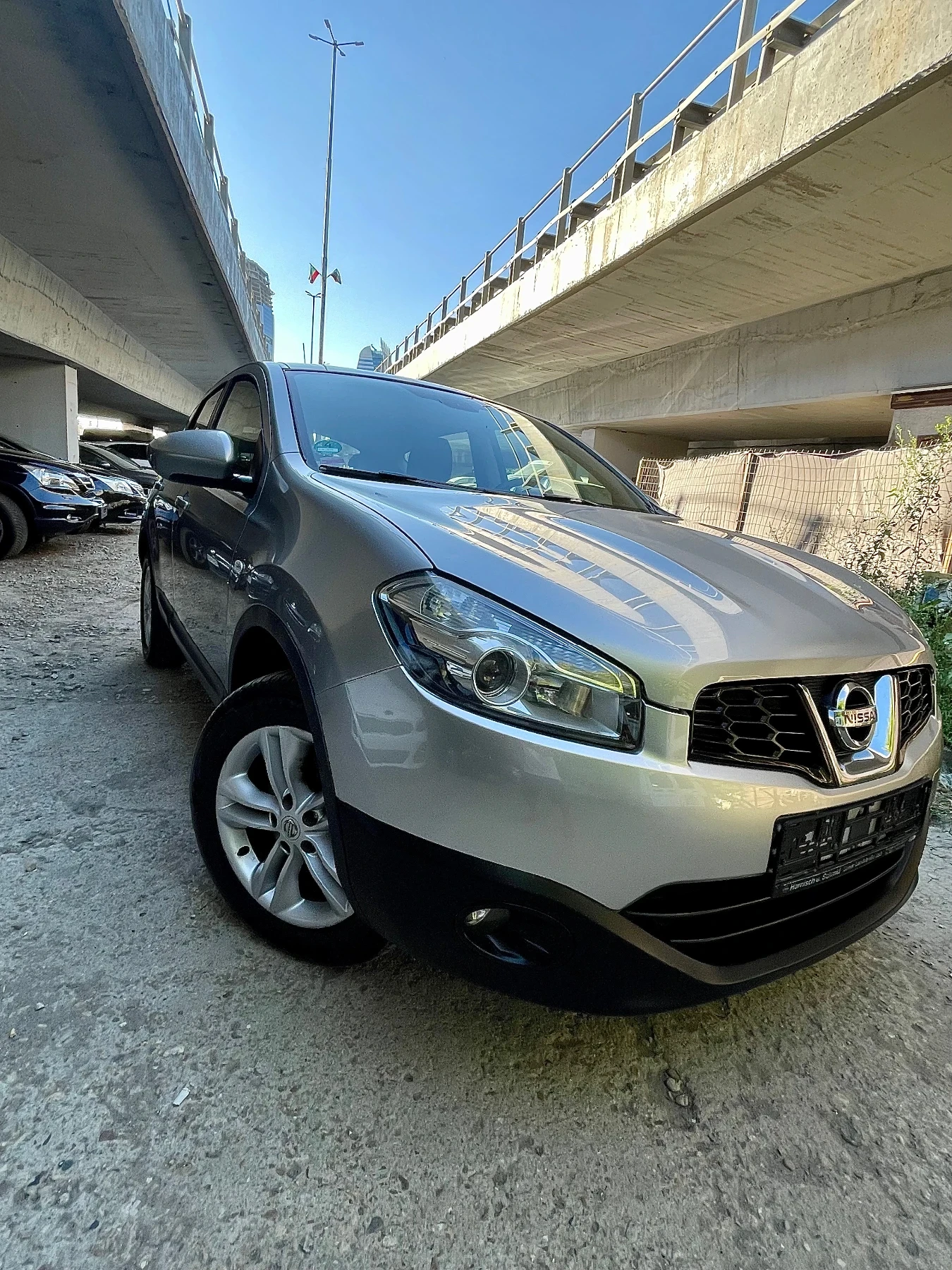 Nissan Qashqai BOSE///НАВИГАЦИЯ///КЛИМАТРОНИК///Фейслифт 4Х2 - [1] 