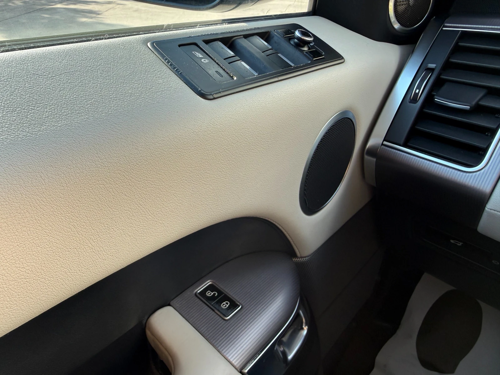 Land Rover Range Rover Sport 3.0d 306 .. 44 | Mobile.bg   15