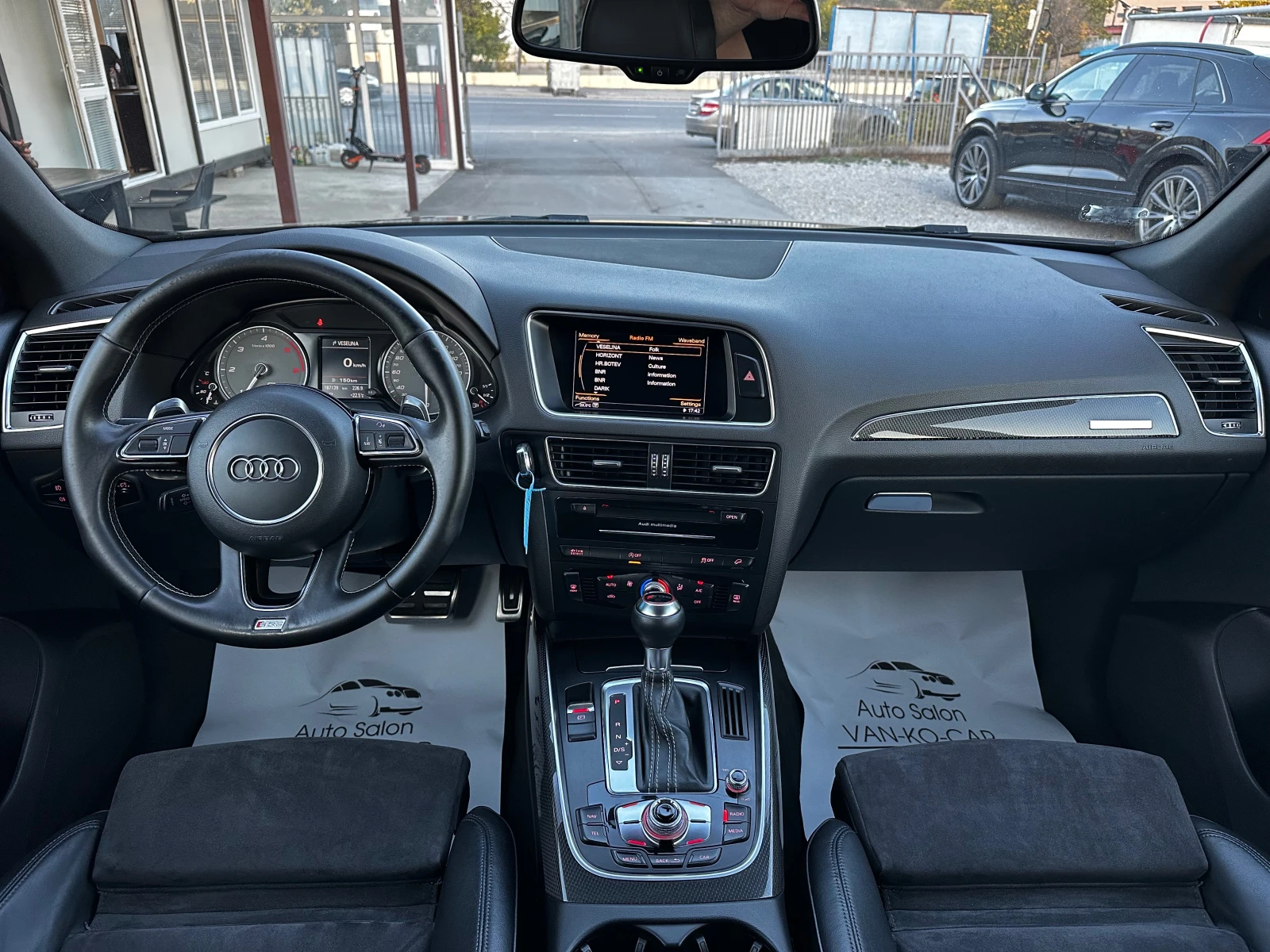 Audi SQ5 3.0TDI 313к.с Carbon* 8ZF - изображение 9
