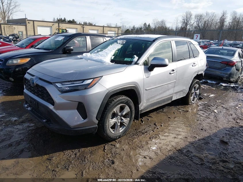 Toyota Rav4 2.5l Hybrid Xle, снимка 2 - Автомобили и джипове - 54098280