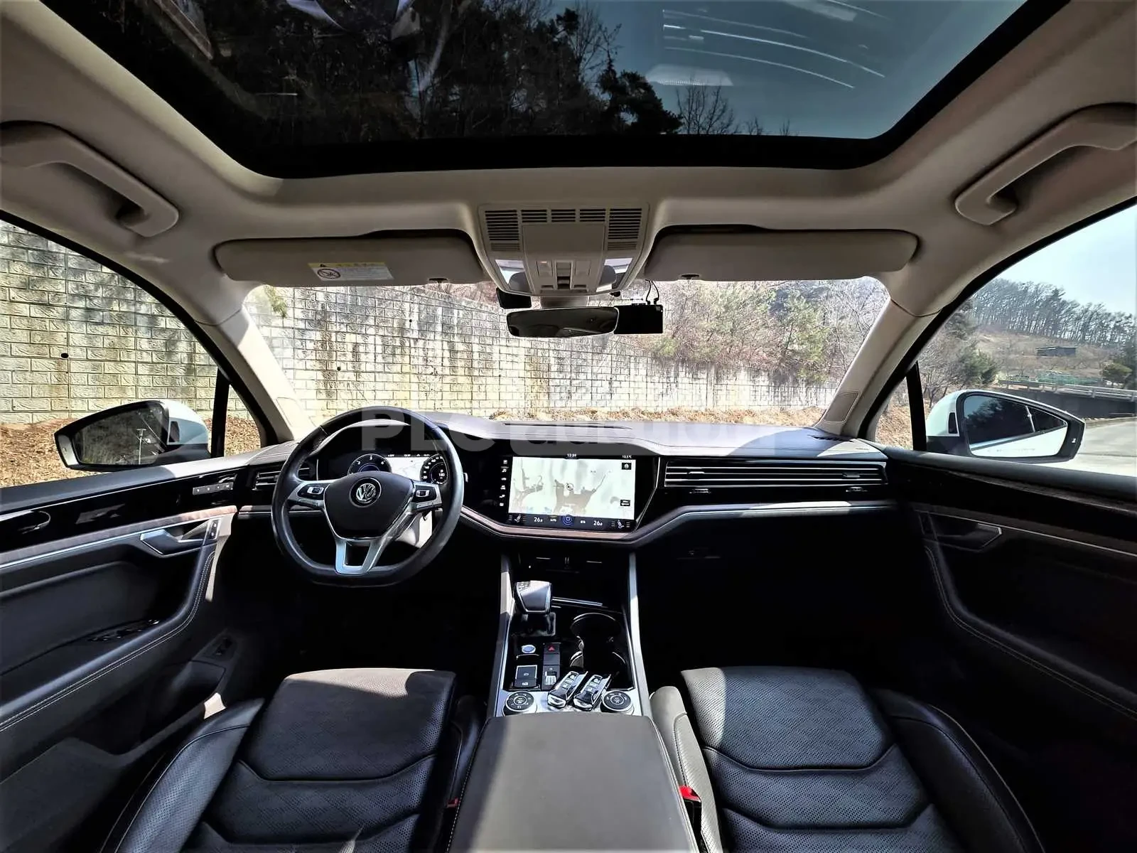 VW Touareg, снимка 8 - Автомобили и джипове - 54255883