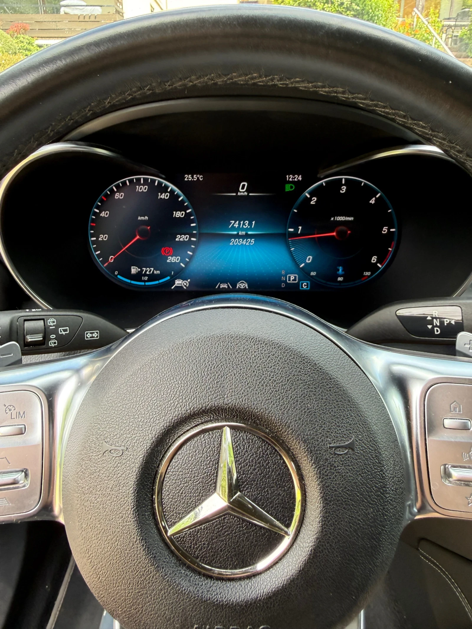 Mercedes-Benz GLC 300 d 4 Matic AMG Line, снимка 13 - Автомобили и джипове - 54817691