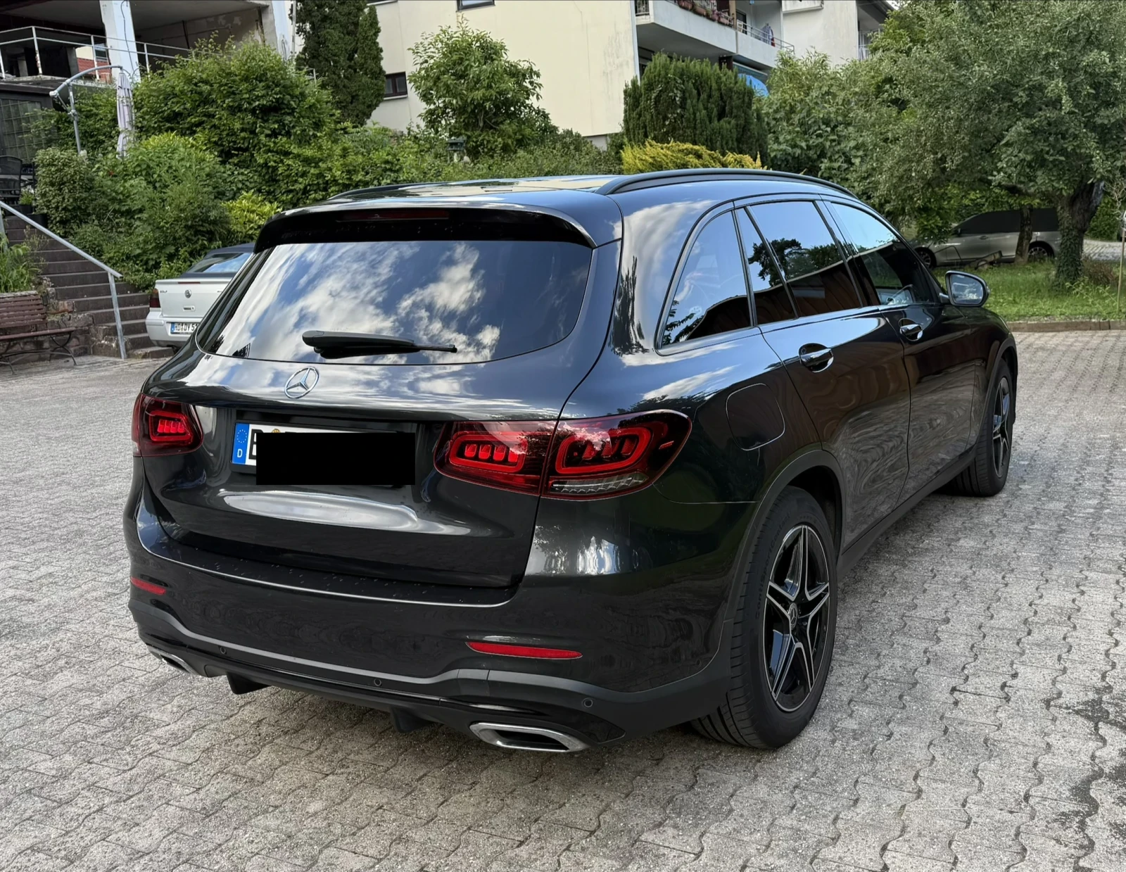 Mercedes-Benz GLC 300 d 4 Matic AMG Line, снимка 3 - Автомобили и джипове - 54817691
