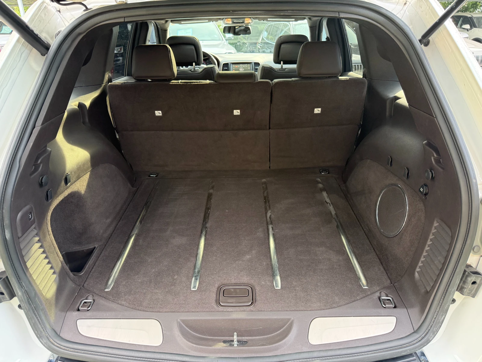 Jeep Grand cherokee SUMMIT 3.6, снимка 16 - Автомобили и джипове - 54881232