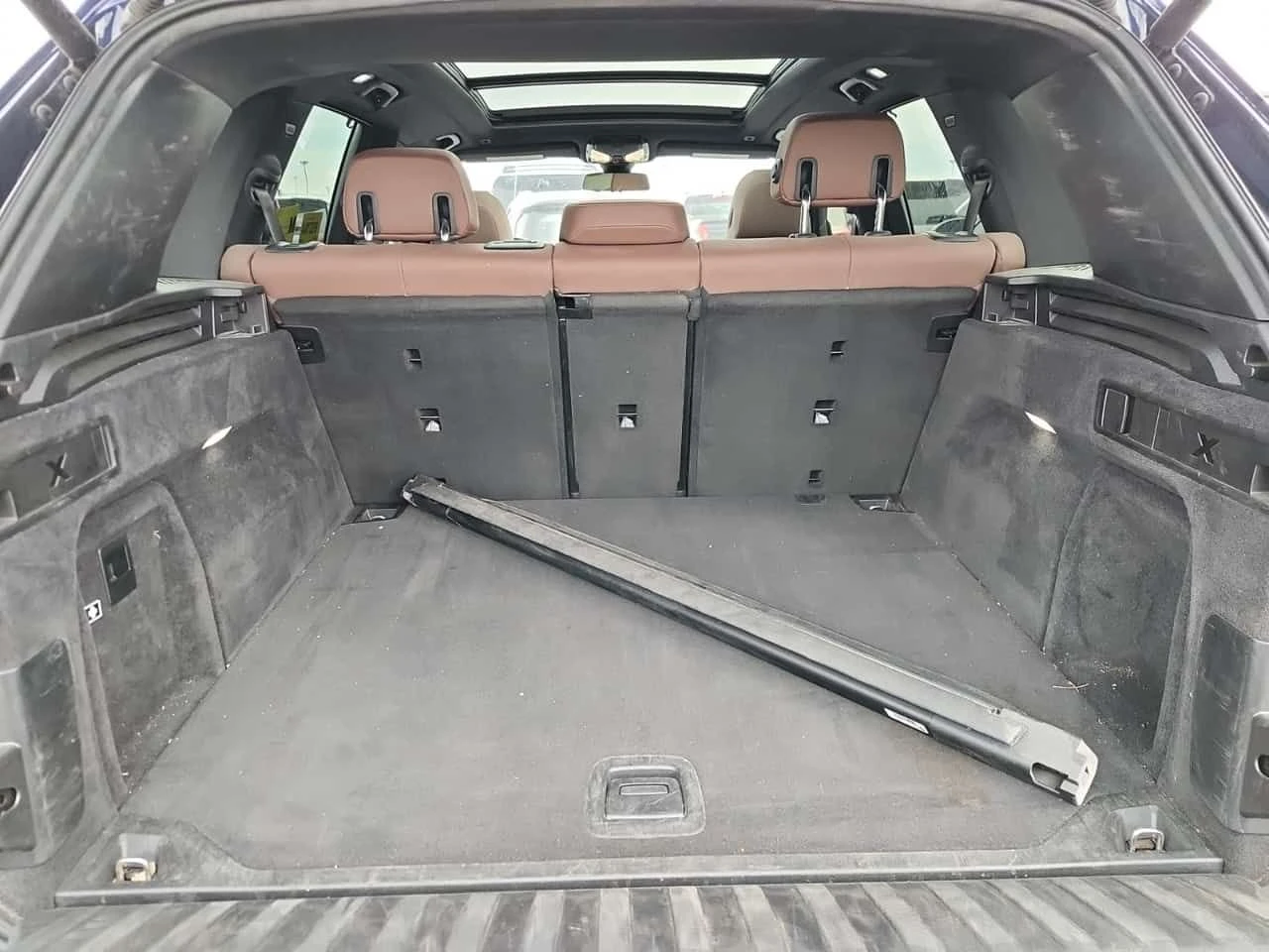 BMW X5 xDrive40i/CARFAX/ПАНОРАМА/ПОДГРЕВ/2 КЛЮЧА, снимка 13 - Автомобили и джипове - 55040928