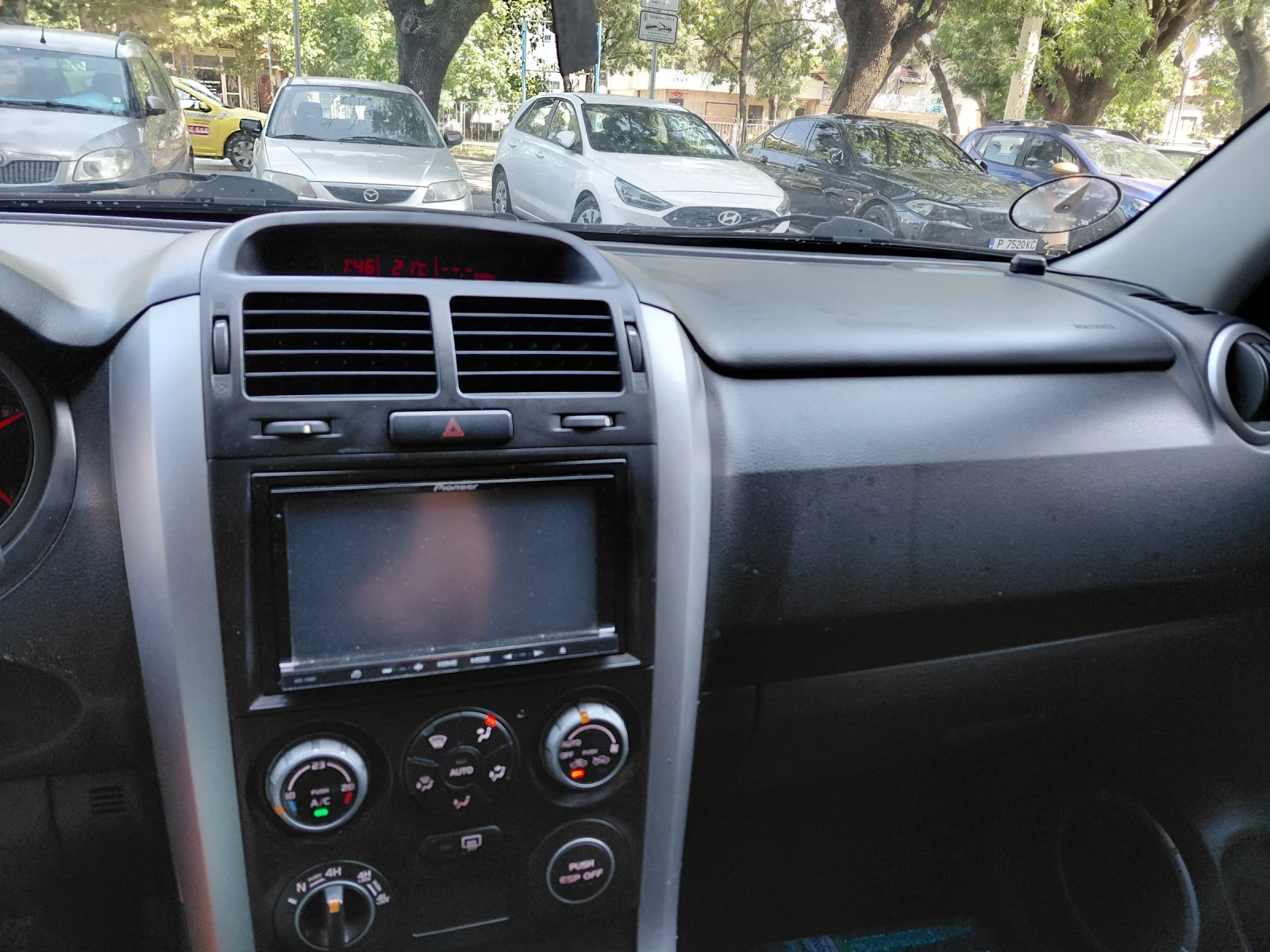 Suzuki Vitara Бензин-Газ 4?4 2, 0, снимка 13 - Автомобили и джипове - 55665038