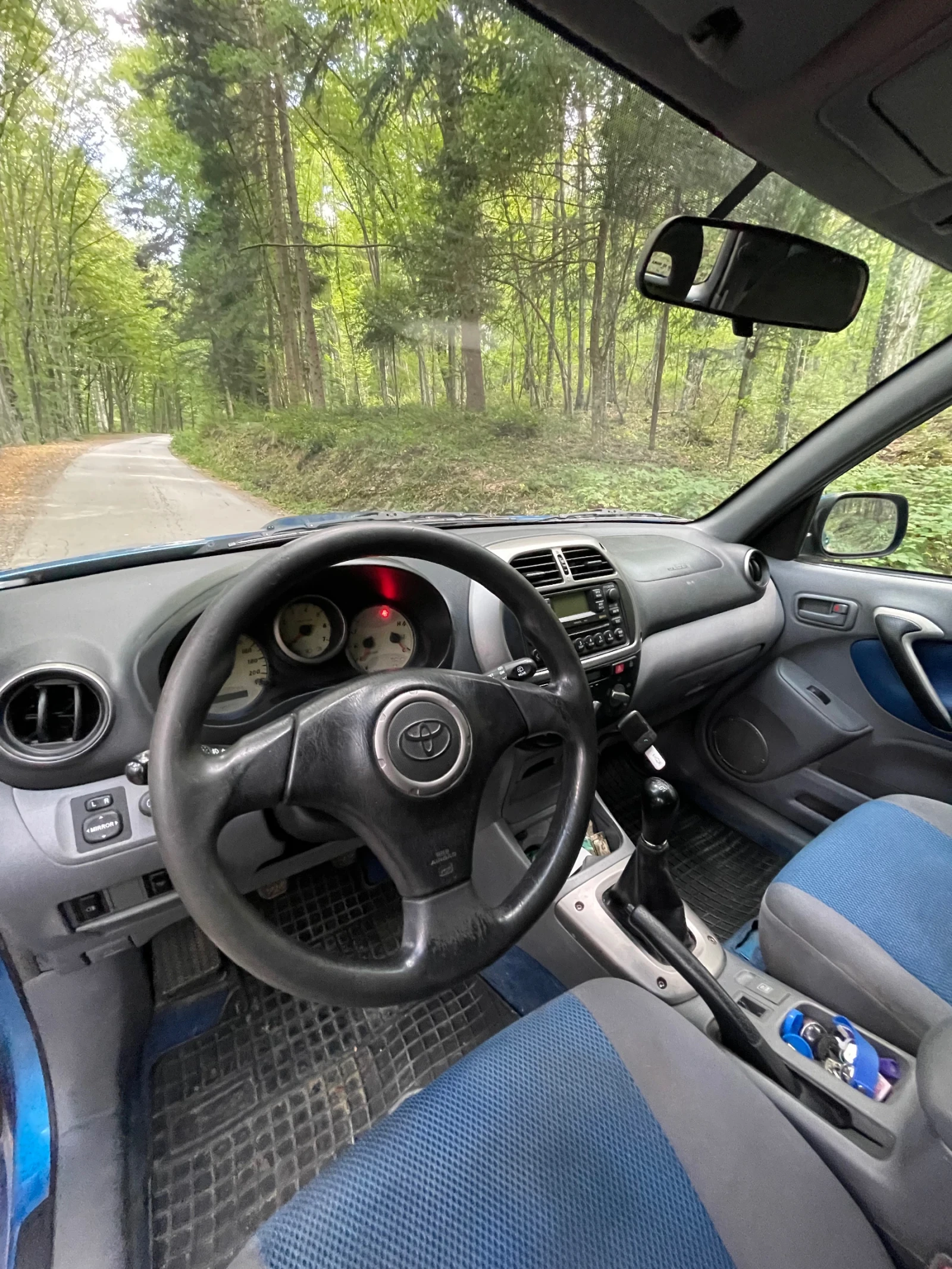Toyota Rav4, снимка 5 - Автомобили и джипове - 55838539