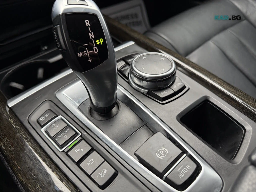 BMW X5 xDrive35i* АвтоКредит* (ЦЕНА ДО БГ) , снимка 11 - Автомобили и джипове - 55950548