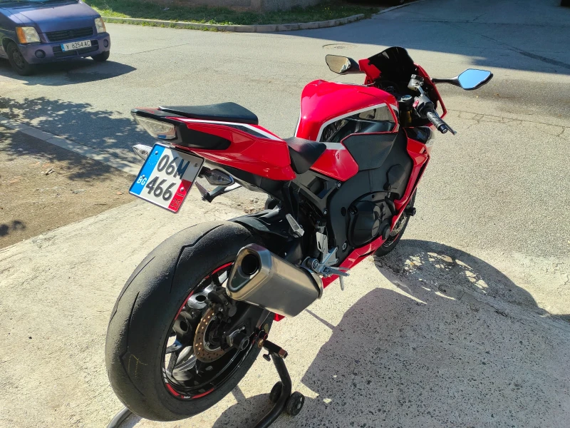 Honda Cbr CBR1000RR 2019 (7000km)!!! , снимка 5 - Мотоциклети и мототехника - 52107497