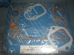  Гарнитури за глава за камиони Мерцедес с двигатели ОМ 401/422/443, снимка 1