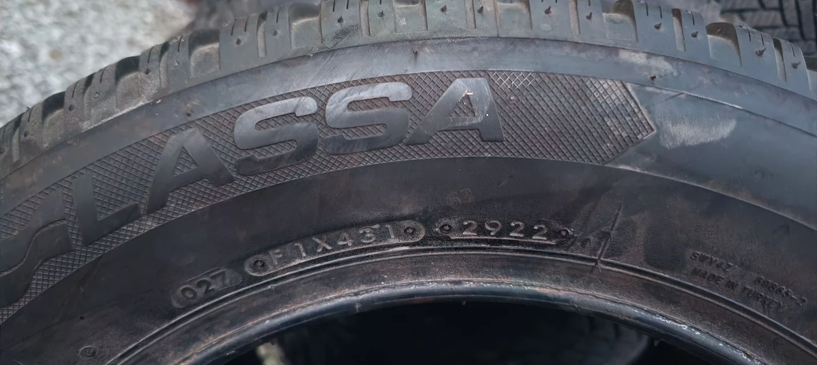 Гуми Зимни 215/65R16, снимка 9 - Гуми и джанти - 56421831