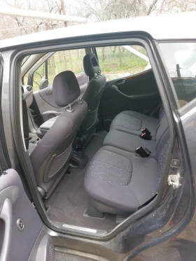 Mercedes-Benz A 190, снимка 6