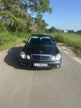������ Mercedes-Benz E 270