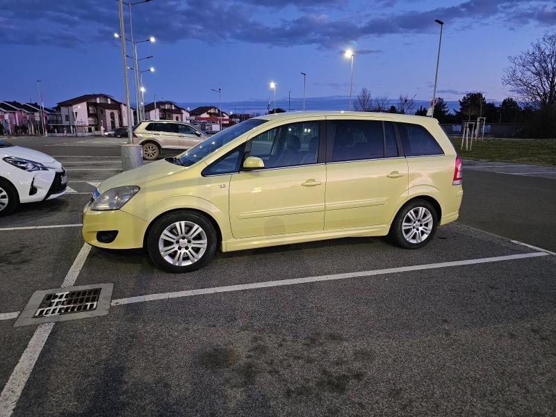 Opel Zafira, снимка 1 - Автомобили и джипове - 46326619