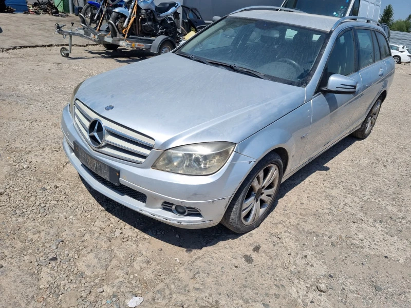 Mercedes-Benz C 220 C220dizel-170ks-2007god-651код на мотора, снимка 2 - Автомобили и джипове - 47402385