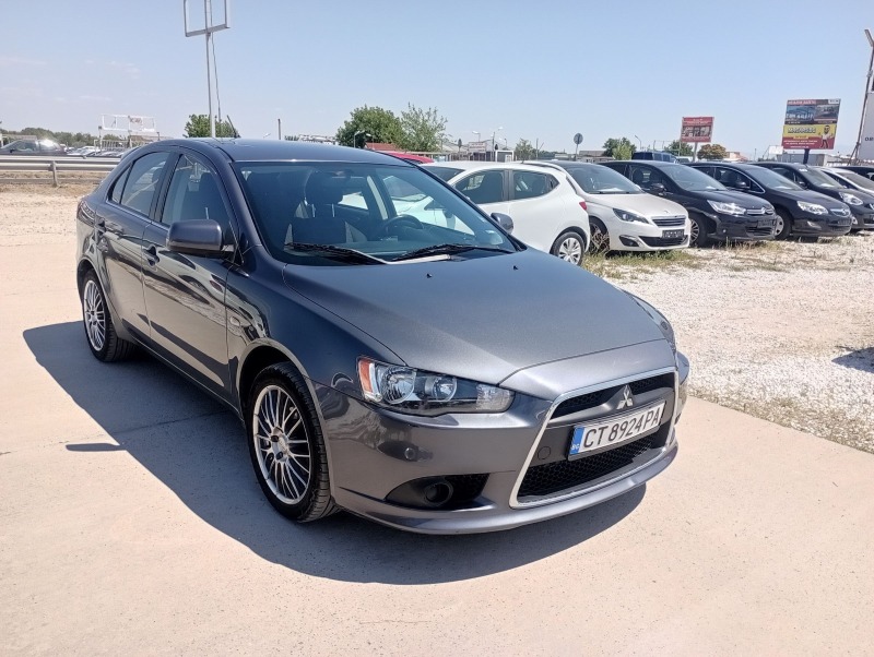 Mitsubishi Lancer 1.8 бензин , снимка 2 - Автомобили и джипове - 46757767