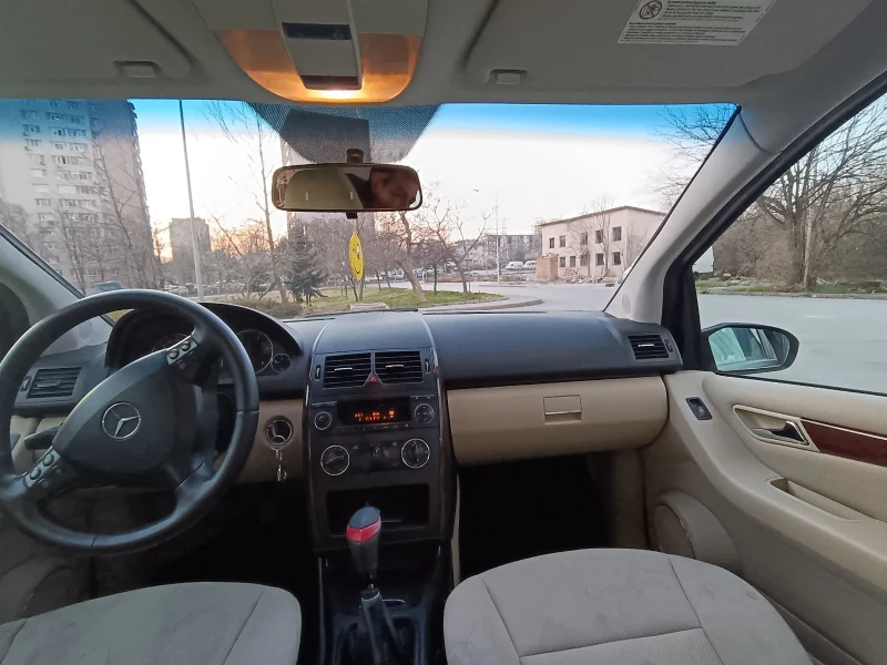 Mercedes-Benz A 180, снимка 5 - Автомобили и джипове - 47770235