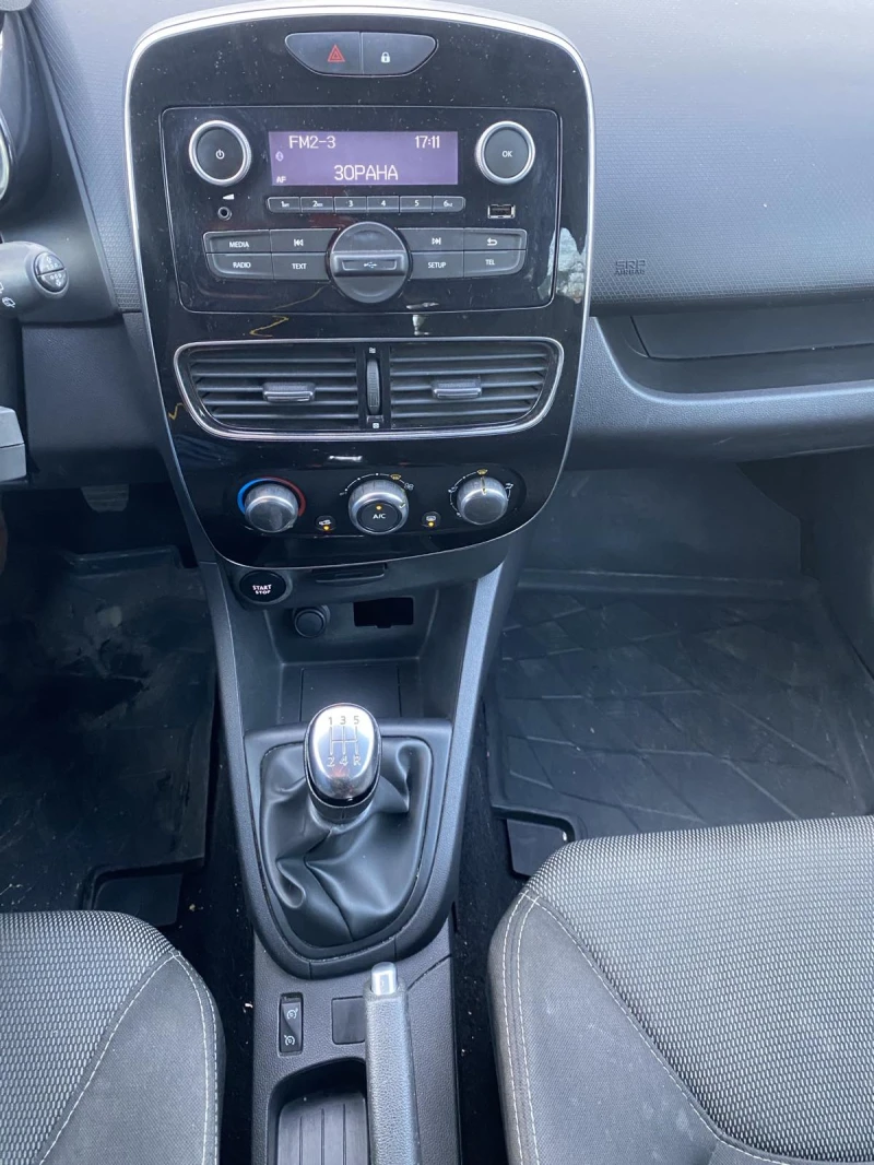 Renault Clio N1 от Рено България, снимка 10 - Автомобили и джипове - 48139774