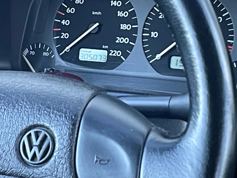 VW Golf 4X4-LPG-1.8i-90ps-KLIMA, снимка 10 - Автомобили и джипове - 48406720