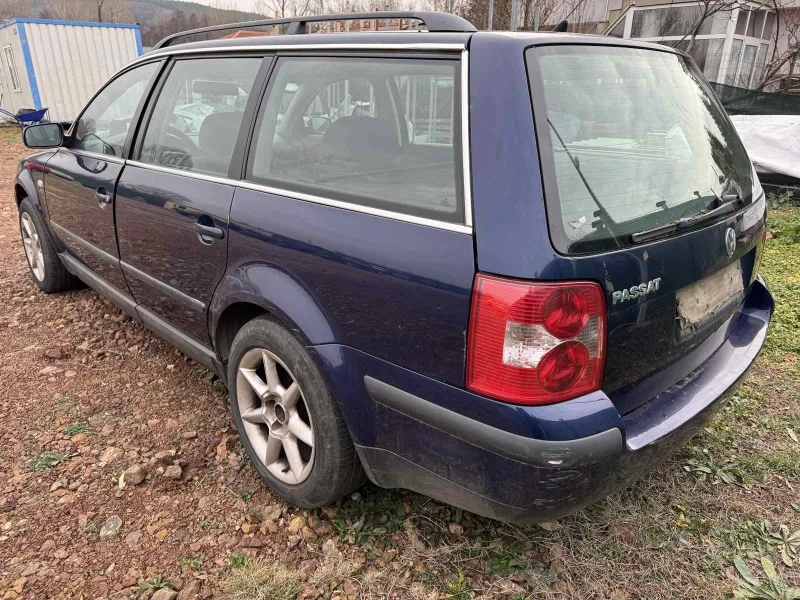 VW Passat 1.9 TDI 101kc, снимка 4 - Автомобили и джипове - 48468199