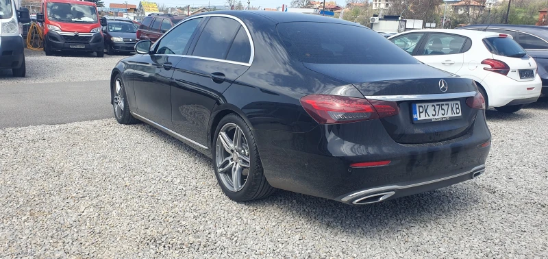 Mercedes-Benz E 220 PERFEKTEN, снимка 6 - Автомобили и джипове - 49680980