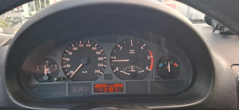 BMW 320 Е46, снимка 3 - Автомобили и джипове - 50344060