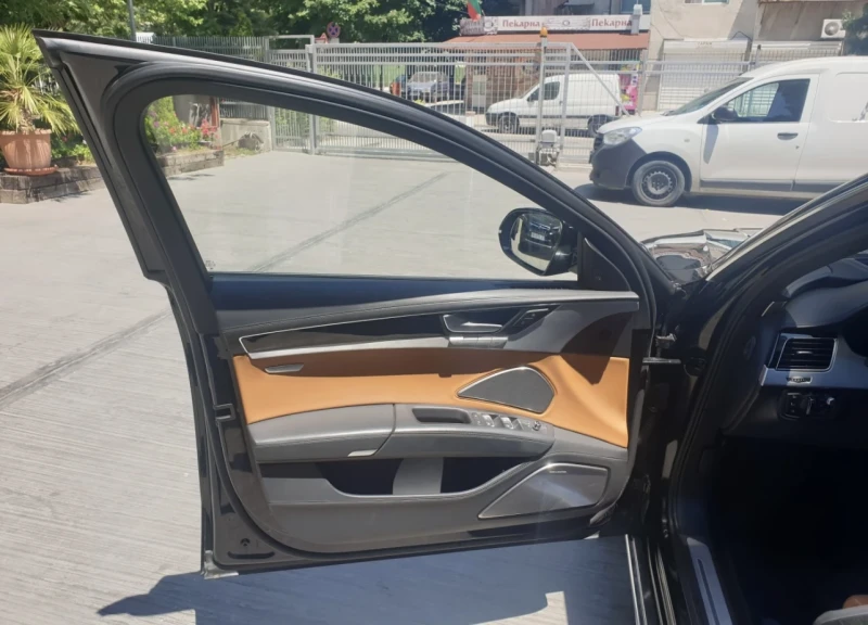 Audi A8 Long Exclusive , снимка 4 - Автомобили и джипове - 52143959
