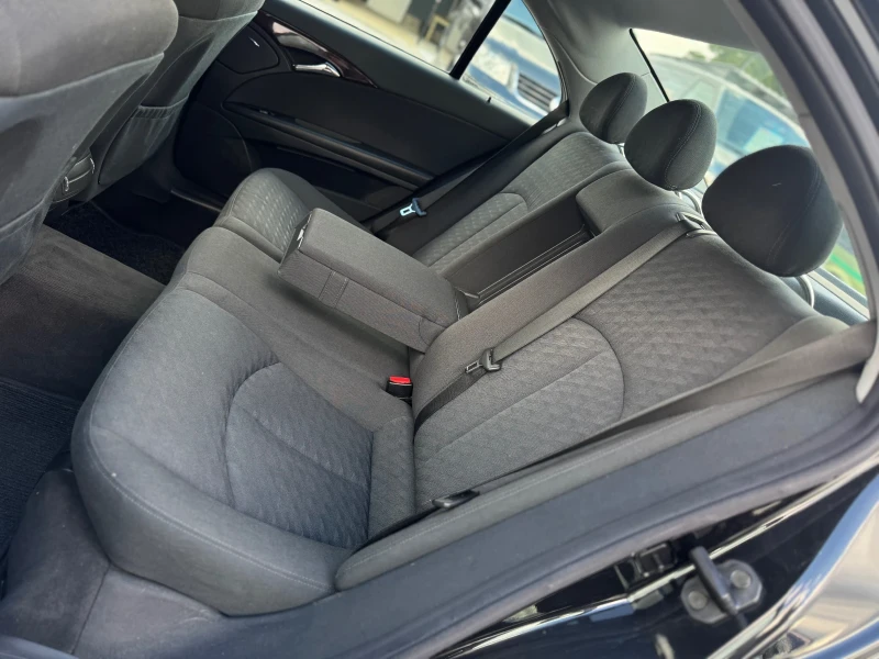 Mercedes-Benz E 270 2.7CDI 177кс АВТОМАТИК , снимка 12 - Автомобили и джипове - 52010696
