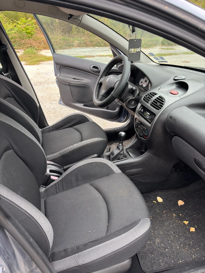 Peugeot 206, снимка 8 - Автомобили и джипове - 52642843