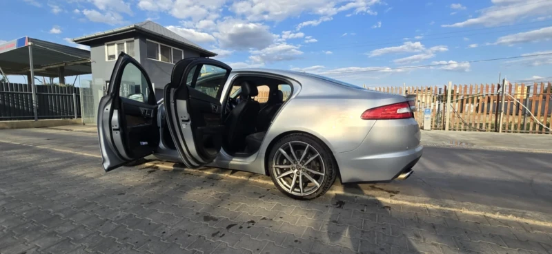 Jaguar Xf, снимка 11 - Автомобили и джипове - 53143512