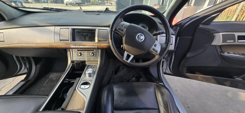 Jaguar Xf, снимка 13 - Автомобили и джипове - 53143512