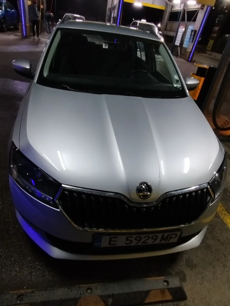 Skoda Fabia, снимка 2 - Автомобили и джипове - 53145283