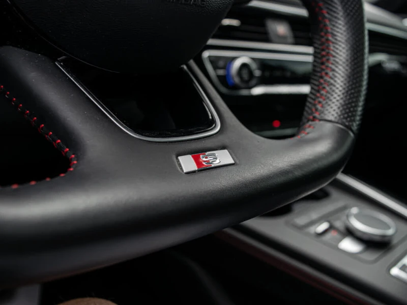 Audi A4 * S-Line* * HeadUp* AвтоКредит* (ЦЕНА ДО БГ), снимка 8 - Автомобили и джипове - 53327588
