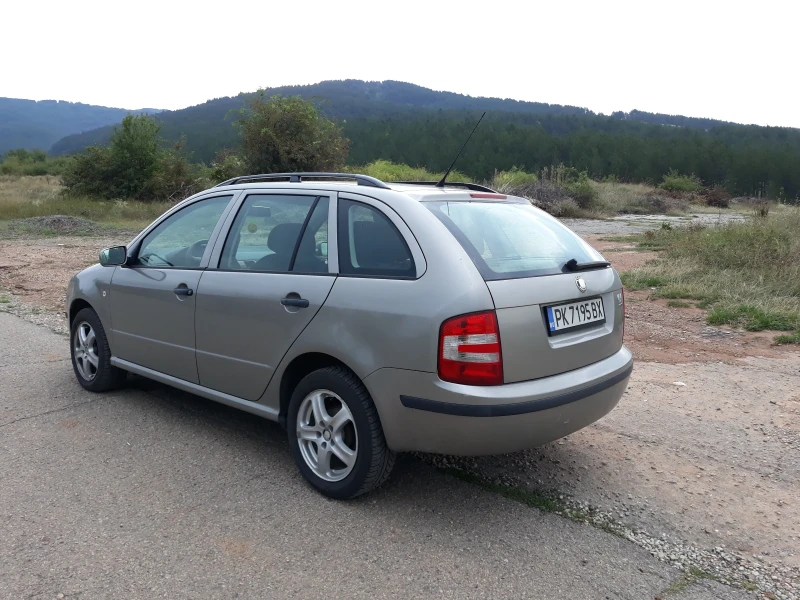 Skoda Fabia 1.4TDI, снимка 5 - Автомобили и джипове - 53522517